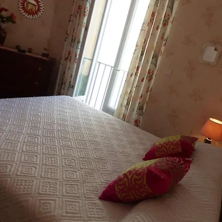Climatise Au Centre Du Lavandou, 3 Avec Balcon, Proche Commodites - Fr-1-308-157 * Le Lavandou